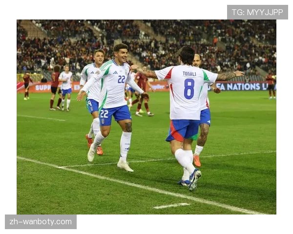 皇马凭借稳固三中卫体系主场力克塞维利亚巩固榜首 皇马凭借稳固三中卫体系主场力克塞维利亚巩固榜首